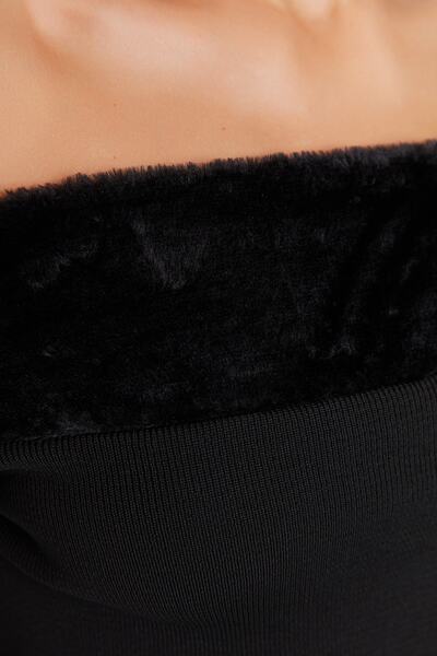 Trendyol Collection Černá plyšová detailní plodinová halenka TPRAW23BZ00094