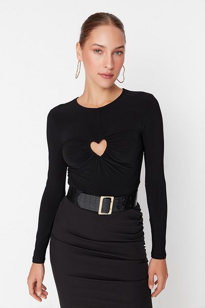 Trendyol Collection Czarne dzianinowe okienko/wycięcie ze szczegółowym zatrzaskiem TPRAW23BD00059