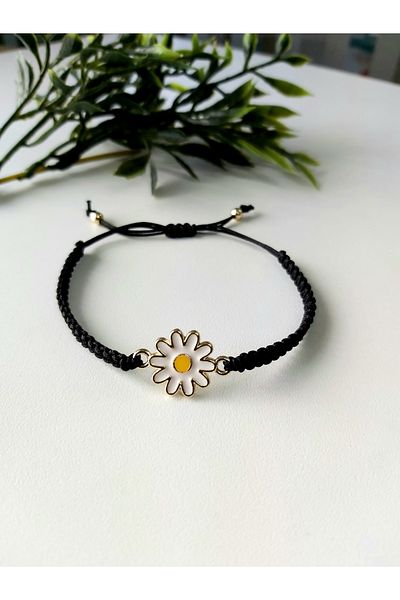 Lilamor Daisy Detailed Macrame Braided String Bracelet