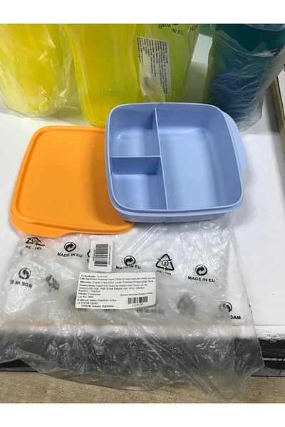 Tupperware Compartmented Comfortable Nutrition Set