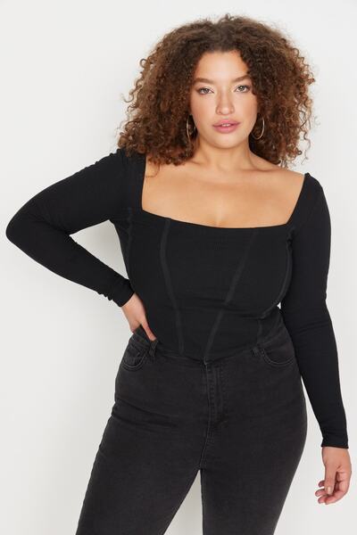 Trendyol Curve Μαύρη πλεκτή μπλούζα με λεπτομέρεια με κορδόνια TBBAW23AF00118