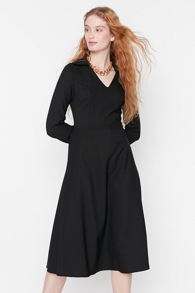 Trendyol Collection Černé tkané šaty s límcem do V s výstřihem do V TWOAW23EL00911
