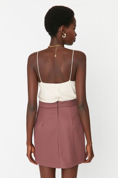 Kolekcia Trendyol Hnedá mini tkaná sukňa TWOAW23ET00081