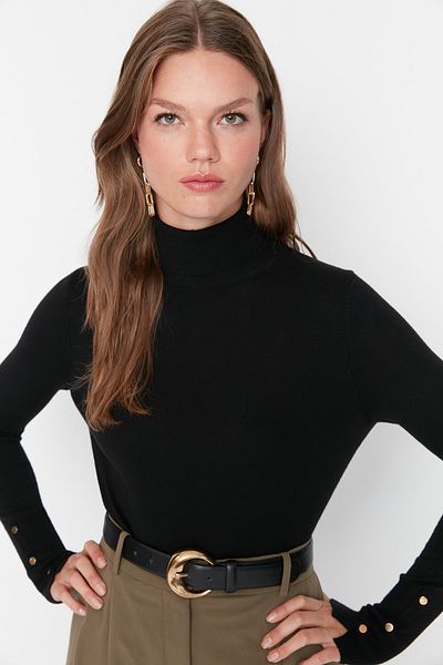 Trendyol Collection Pulover de tricotaj de bază cu aspect mercerizat negru / fir special TWOAW23KZ01514
