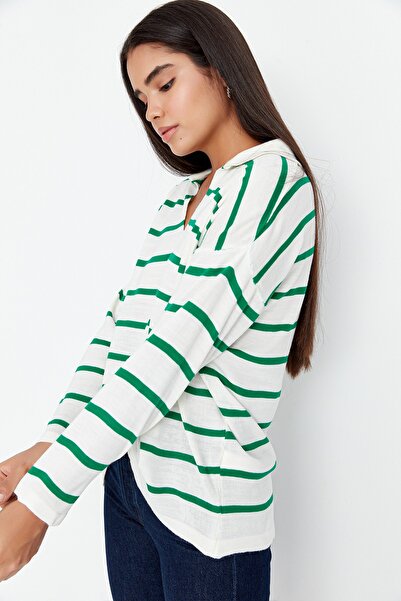 Trendyol Collection Pullover - Grün - Oversize
