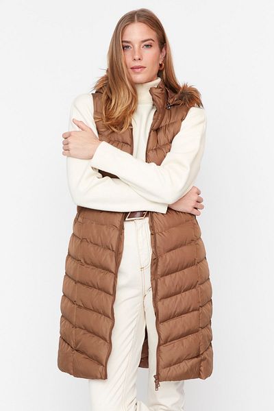 Trendyol Modest Кафява жилетка с ватирана подплата с кожена яка TCTAW23YL00026