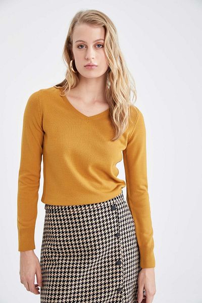 DeFacto Basic V-Neck Relax Fit Extra Soft Cashmere Textured Knitwear Sweater
