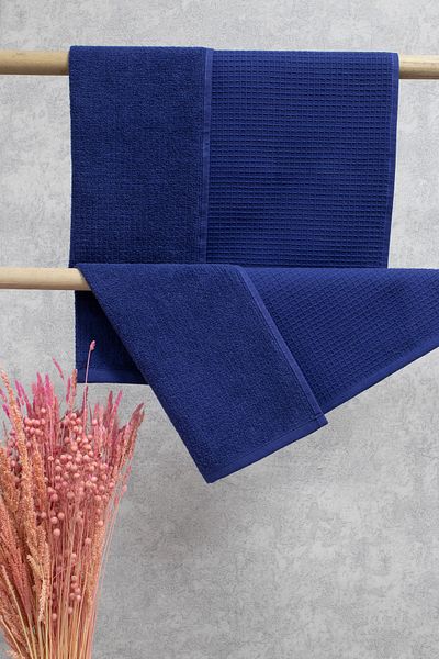 Class 100% Cotton Inside and Outside Curl Pike 50 X 90 Towels