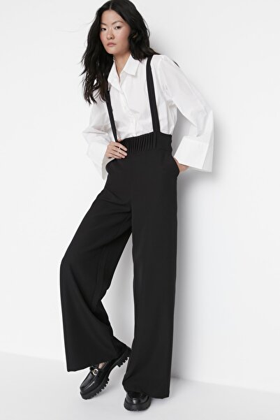 Trendyol Collection Tkaná kombinéza s černým páskem TWOAW22TU0284