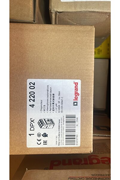 Legrand 422002 Kompakt Şalter 400 Amper 36 Ka Tm Dpx³