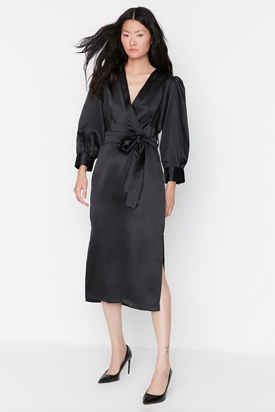 Trendyol Collection Φόρεμα με λεπτομέρεια από σατέν υφασμένο μαύρο δέσιμο TWOAW23EL01383
