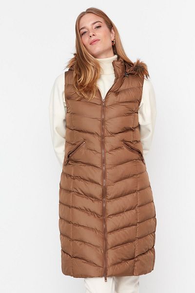 Trendyol Modest Кафява жилетка с ватирана подплата с кожена яка TCTAW23YL00026