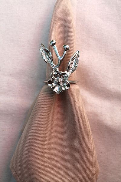 Emtory Home 6 Pieces Silver Japanese Rose Modern Metal Napkin Ring