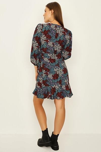 Select Moda Rochie mini cu volan cu fustă cu decolteu în V cu model albastru