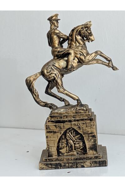 Ata Aksesuar At Üstünde Atatürk Heykeli