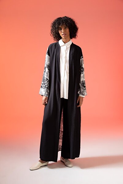 DeFacto Regular Fit Desenli V Yaka Bağlamalı Uzun Kimono