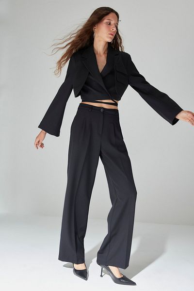 Trendyol Collection Limited Edition Black Wide Leg Woven Trousers TWOAW23PL00326