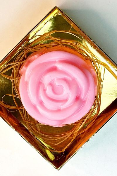 FANTASTİK SANAT ATÖLYESİ Decorative Gift Spring Flowers Scented Rose Model Decorative Pink Color Bathroom, Hand and Face Soap