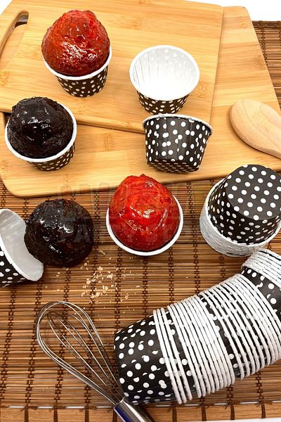 Huzur Party Store Black Polka Dot 50-Piece Cake Mold 6.5x4 Cm Hard Cardboard Muffin Cupcake with Dots That Do Not Disintegrate in the Oven