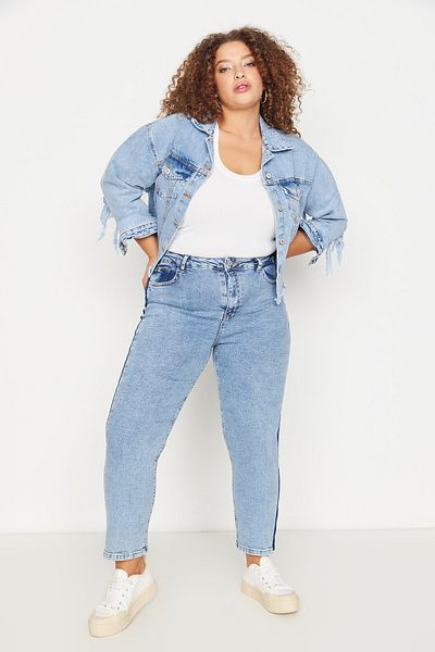 Trendyol Curve Világoskék magas derekú színes blokk Mom Jeans TBBAW23CJ00035