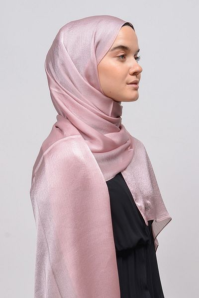 Altobeh Janjan Shiny Satin Textured Hijab βραδινό φόρεμα σιφόν σάλι-σκούρο ροζ