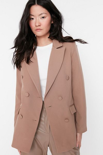 Trendyol Collection Norková dvouřadá tkaná lemovaná bunda s detailním sakem TWOSS21CE0137