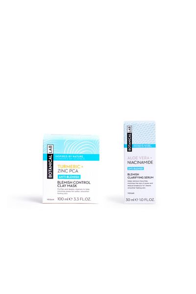 Botanicallab سيروم الصبار والنياسيناميد 30 مل + قناع طين الكركم 100 مل