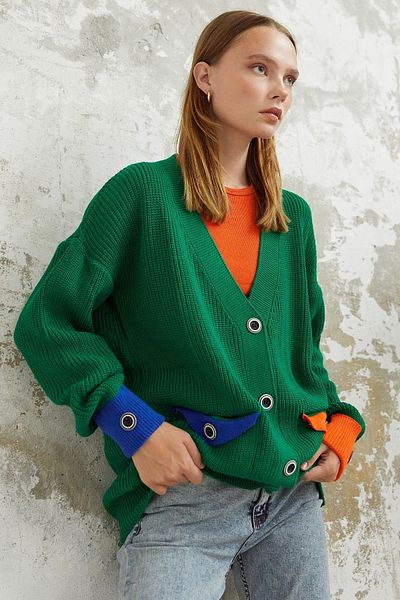 InStyle Πλεκτή ζακέτα με κουμπιά και τσέπες και μανίκια - Πράσινη