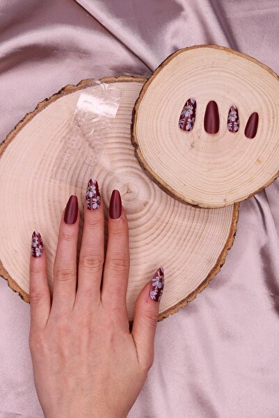 Makeuptime 24'lü Çiçek Desenli Bordo Renk Takma Tırnak T55