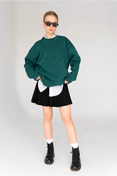 Bases Women's Green Oversize Embroidered Crew Neck Fleece Sweatshirt