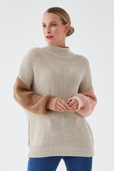 Aslında Look Pulover din tricotaje cu gât roscat