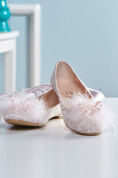 Espuar Women's Ecru Feathered Rose Decorated Ballerinas
