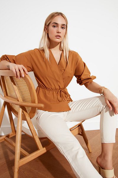 Trendyol Collection Camel Double Breasted Woven Tie Λεπτομερής Μπλούζα TWOSS21BZ0287