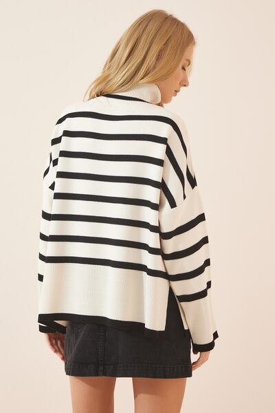 Happiness İstanbul Pulover de damă negru cu gât roscat cu dungi supradimensionate BV00014