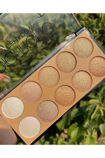 White Lily Cosmetics 10-Piece Diamond Model Eyeshadow Palette