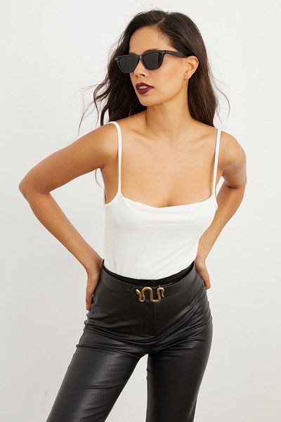 Cool & Sexy Body - Weiß - Figurbetont