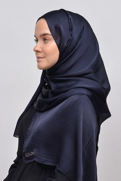 Altobeh Janjan Shiny Satin Textured Hijab βραδινό φόρεμα σιφόν σάλι Navy Blue