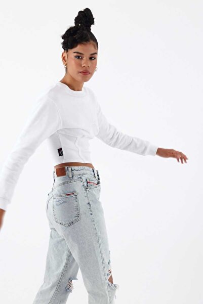 ECKO UNLTD Mary White Women's Sweatshirt