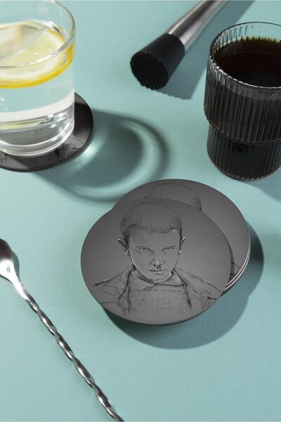 Teknograf Stranger Things Eleven Charcoal Drawing Baskılı Ahşap Bardak Altlığı