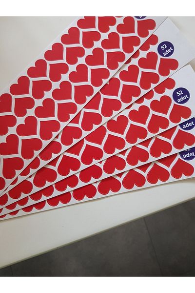 ENGINPRINT 260 Pcs 2 Cm Adhesive Heart Shaped Red Sticker Label Gift Packaging Party Favors