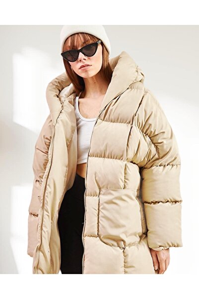 La Querta Palton de damă bej cu buzunare duble cu glugă supradimensionat