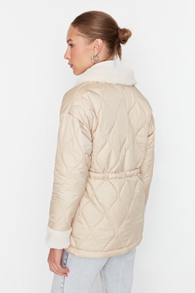 Trendyol Collection Beige Collar and Sleeve Fur Detailed Water Repellent Quilted Puffer Jacket TWOAW22MO0204