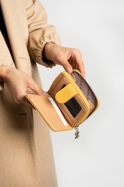 Polo Of Colors Nora Mustard Yellow Women's Wallet 10x13 Size