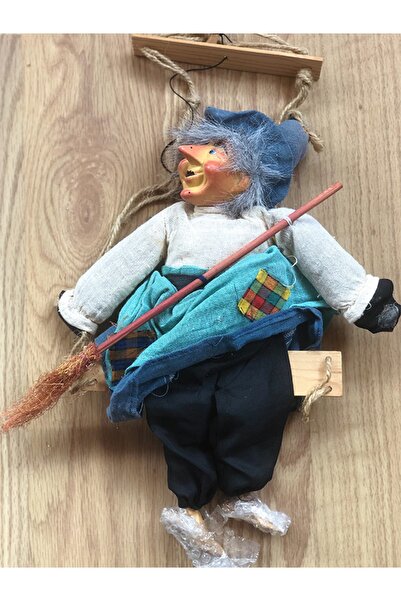 SANAT TACİRİ Porselen Cadı Porselen Salıncakta Cadı Porselen Kukla No 98