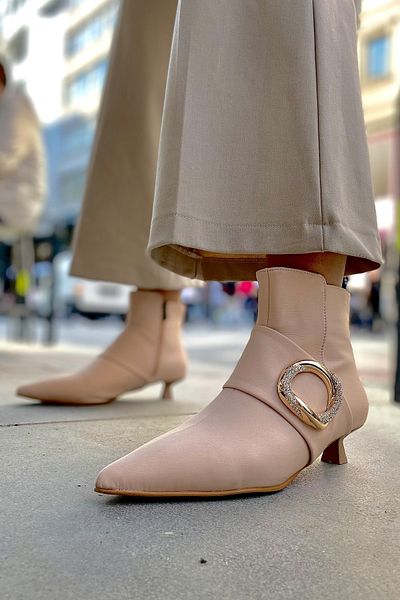 SHOEBELLAS Γυναικείες μπότες με τακούνι Allegra Nude Buckle