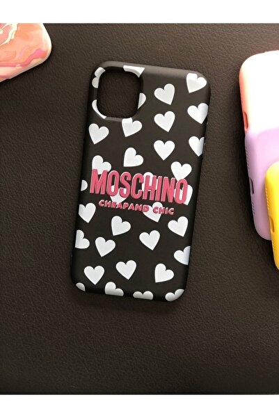 izzytech حافظة إطلاق موديل Moschino Hearts مع حماية للكاميرا المتوافقة مع هاتف iPhone 11