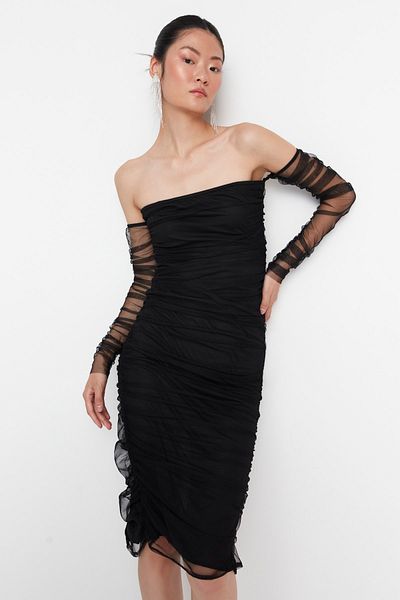 Trendyol Collection Detailní černé večerní šaty TPRAW23EL00346