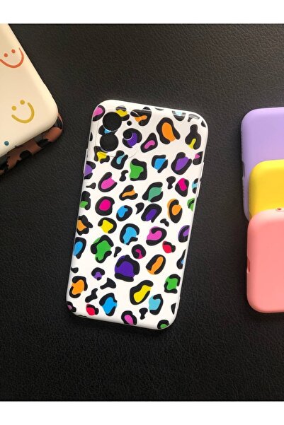 izzytech حافظة هاتف آيفون 11 بريميوم مع حماية للكاميرا، الجزء الداخلي مخملي