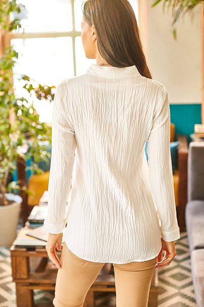 Olalook Ecrufarbenes Jacquard-Strukturhemd für Damen GML-19001043