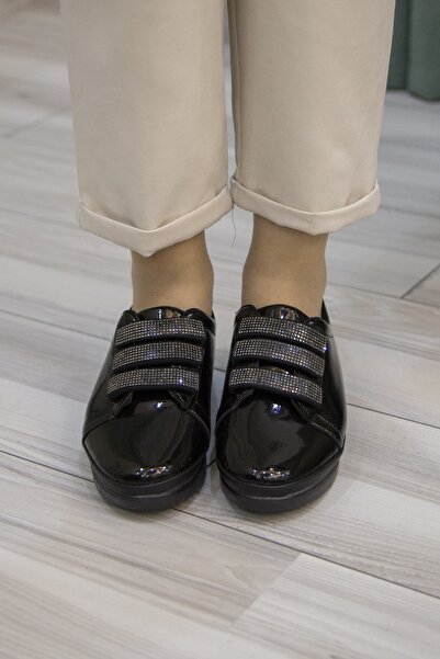 Ewen Tomm Daily Orthopedic Stone Shoes